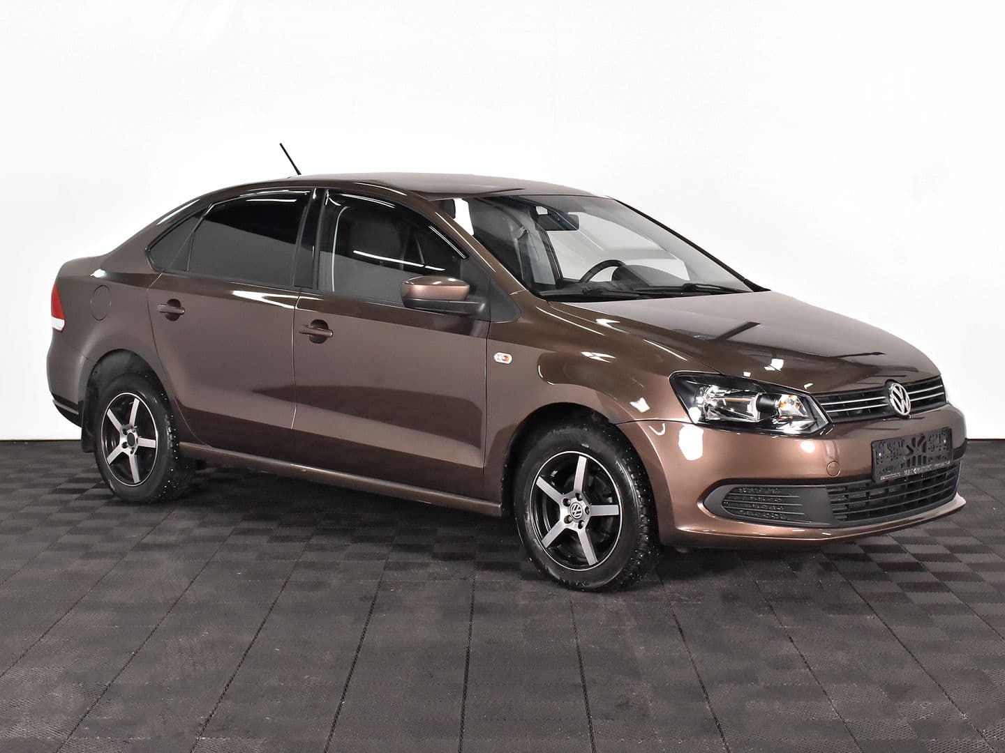 Volkswagen Polo, V